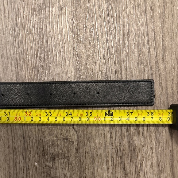 Ed Hardy Black Crossbody Bag with Pink and Red Accents - Picture 12 of 16